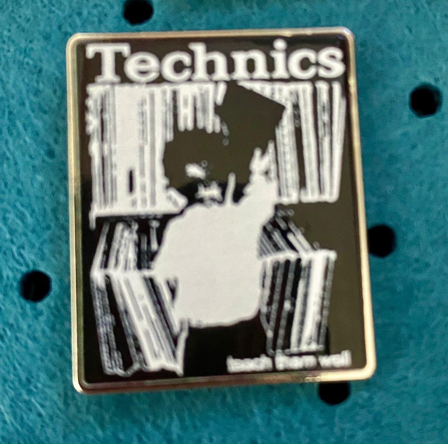 Technics Pin