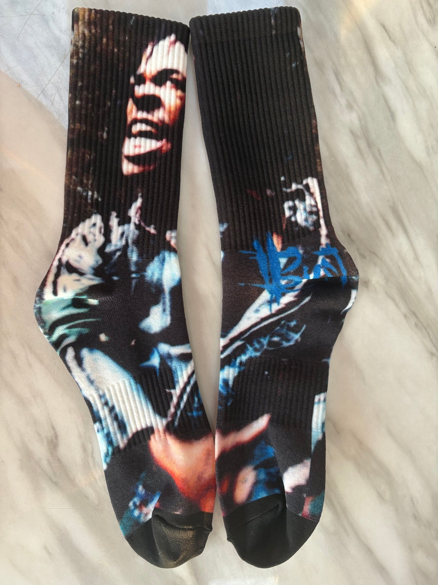 Rawr rawr dungeon dragon socks